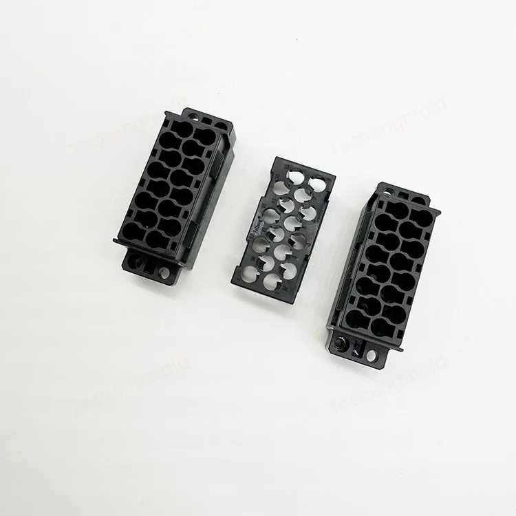 特诚科技精密工程塑料注塑件实拍